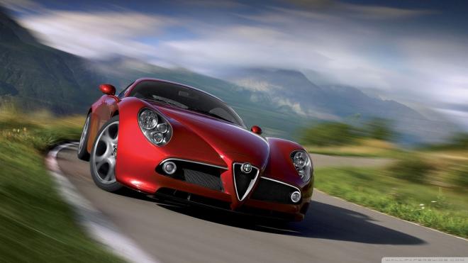 Watch: 2018 Alfa Romeo 8C