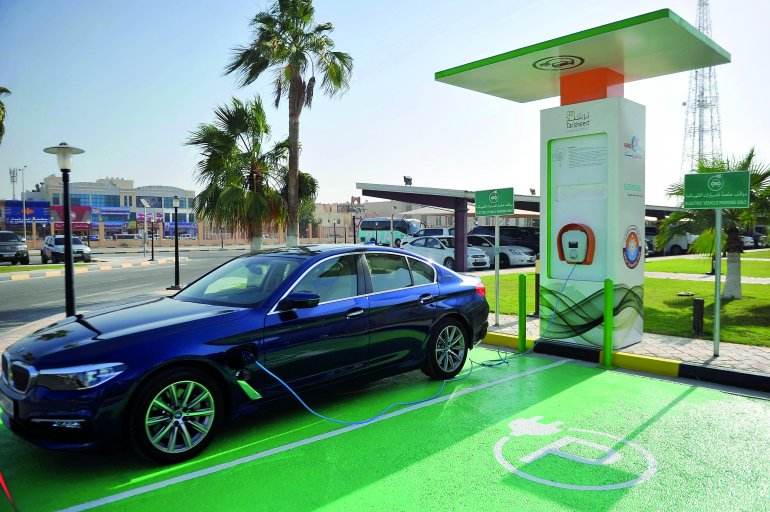 400 محطة شحن للسيارات الكهربائية بحلول 2022