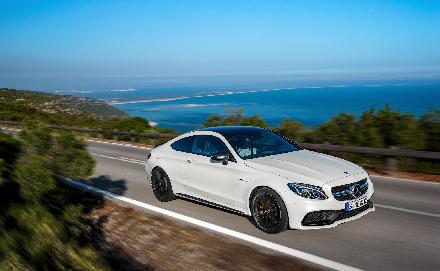 بالصور.. مرسيدس C63 وC63 S