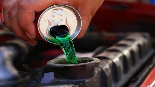 Which is better for the radiator: Water, green water or red water?