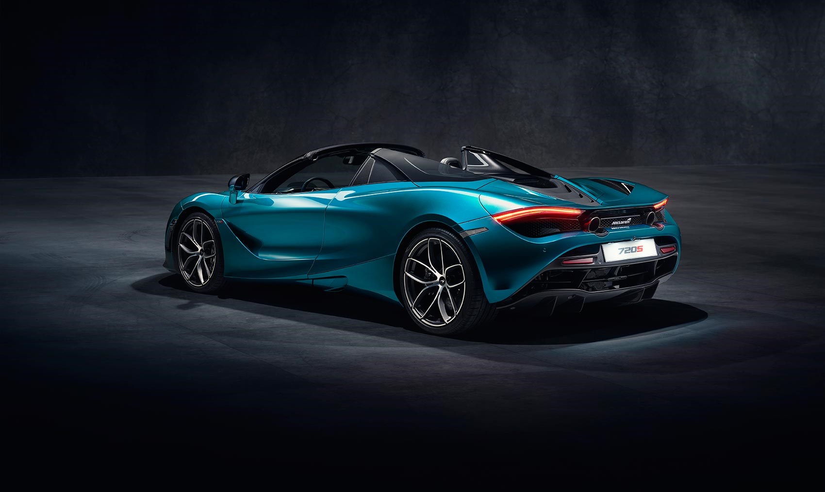 McLaren unveils the new 720S Spider car