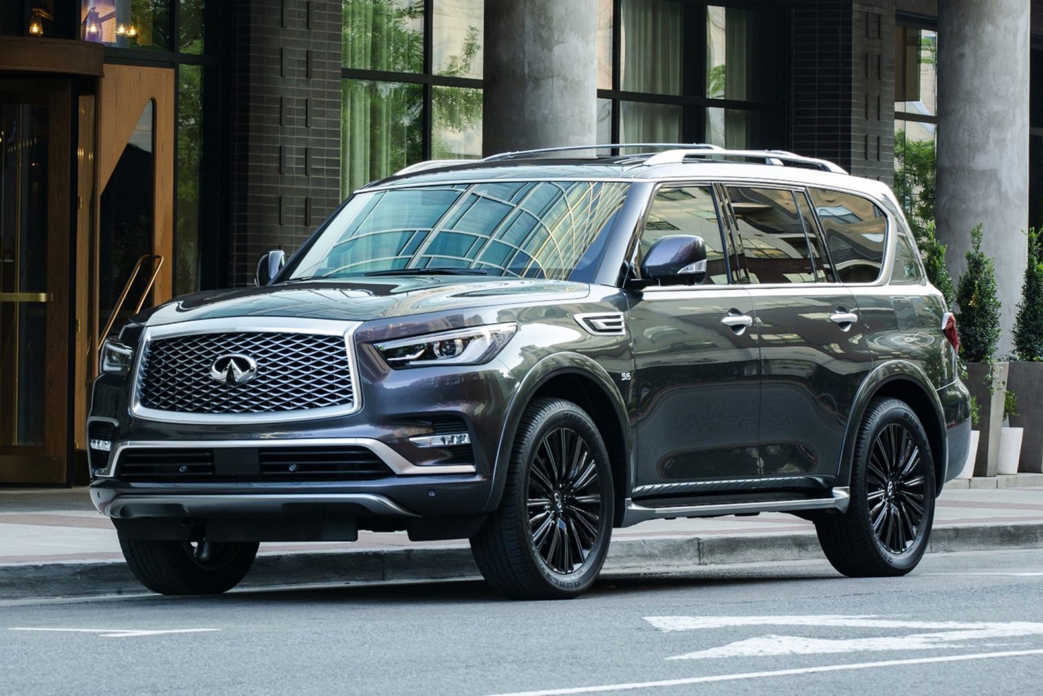 QX80 LIMITED EDITION: A car from a different planet