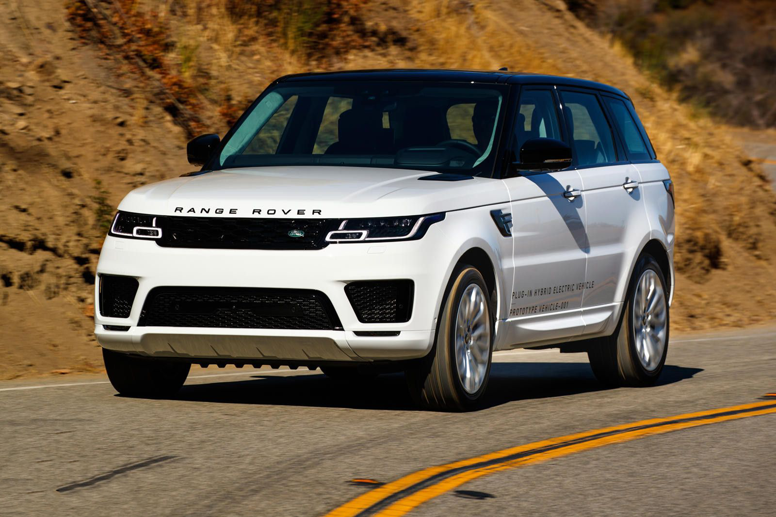 Jaguar Land Rover Announces its Need for $1 Billion
