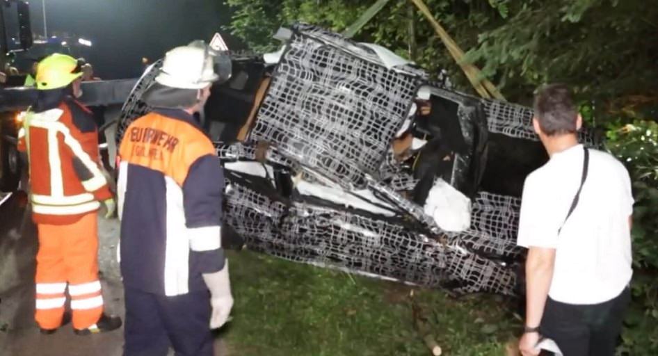 شاهد: قبل التدشين: حادث مميت ل بي إم دبليو الفئة الثامنة 2019
