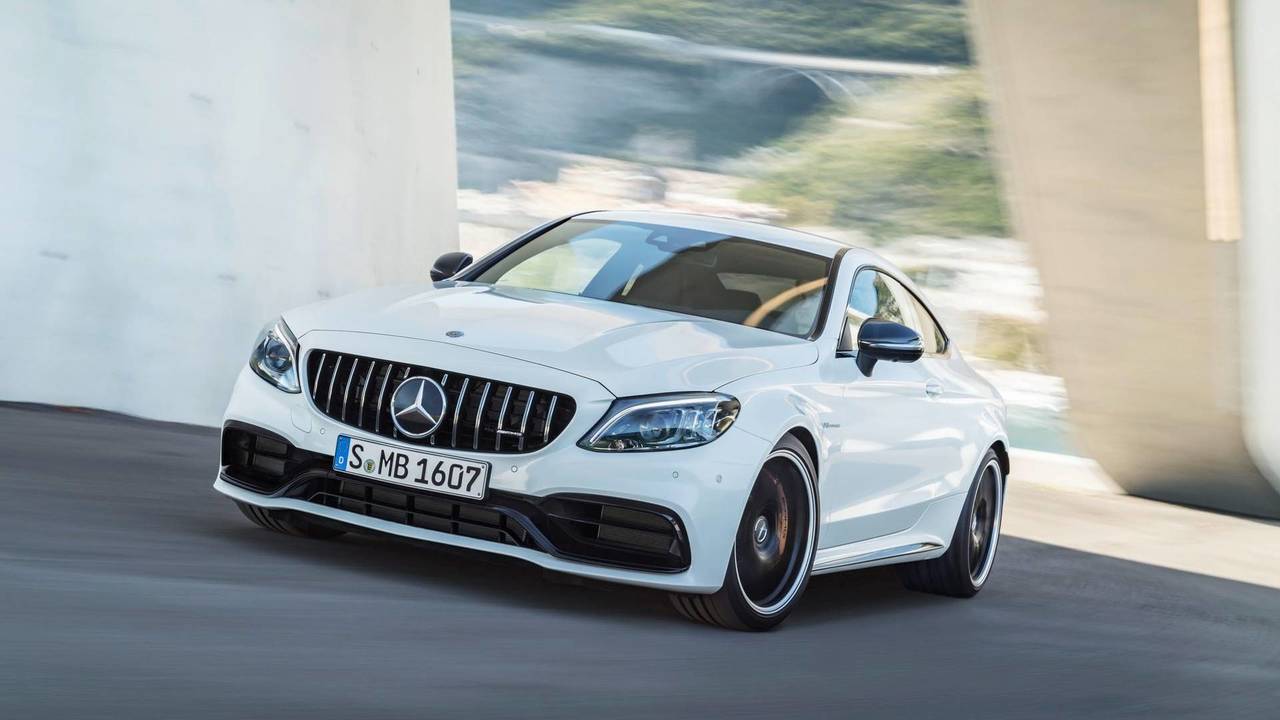 Mercedes reveals the new car AMG C63 2019 