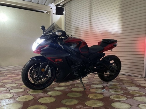 Suzuki GSX-R 1000   2016