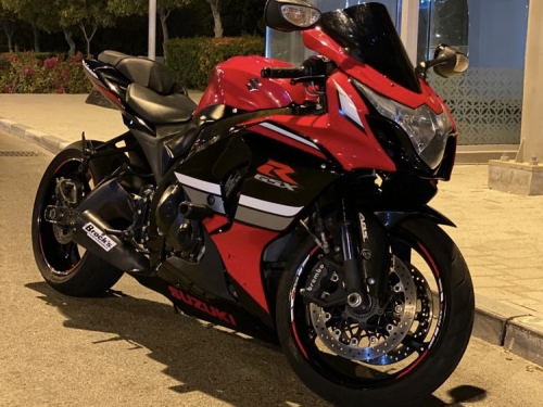 Suzuki GSX-R 1000   2016