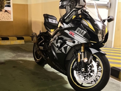 Suzuki GSX-R 1000   2021