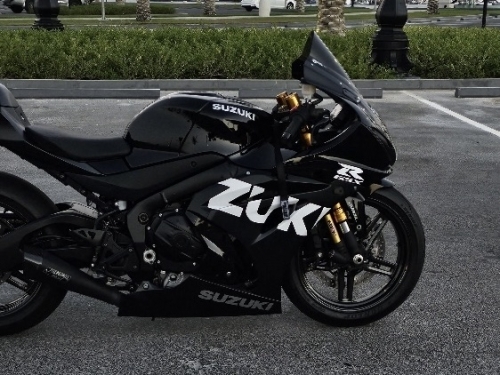 Suzuki GSX-R 1000   2023