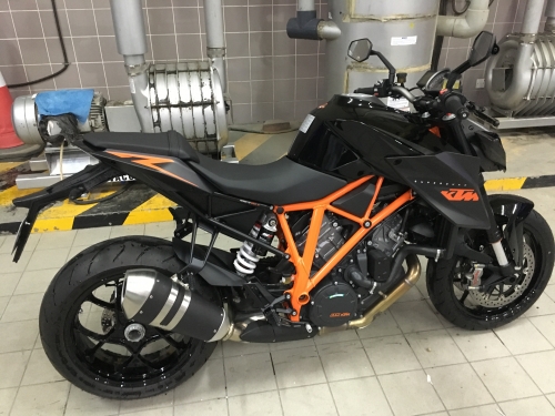 KTM  Subru Duke  