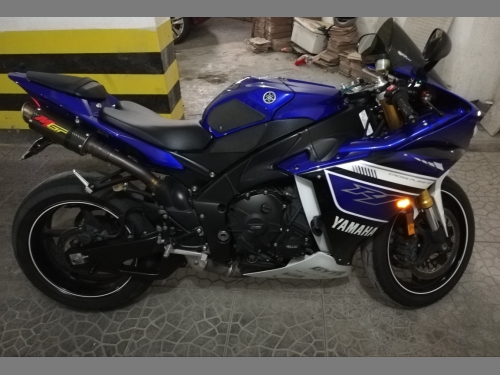 Yamaha  R1   2013