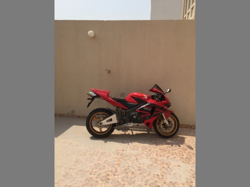 هوندا  سي بي ار  