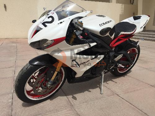 Triumph Daytona 675 R  