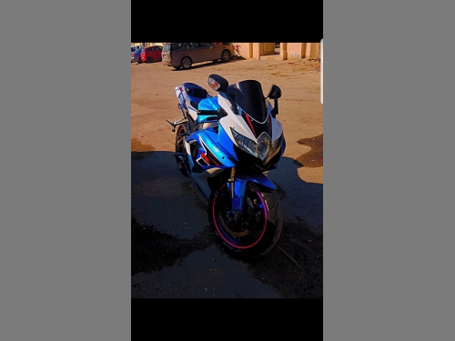 Suzuki GSX-R 750   