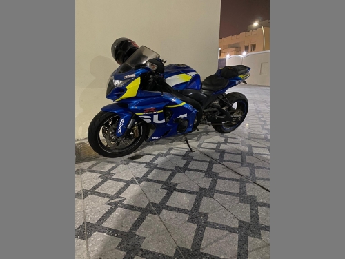 Suzuki GSX-R 1000   2015