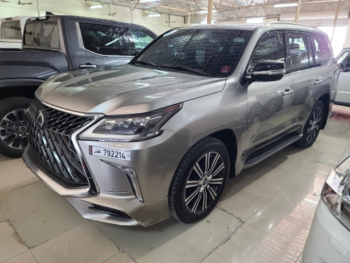 Lexus LX 570 S