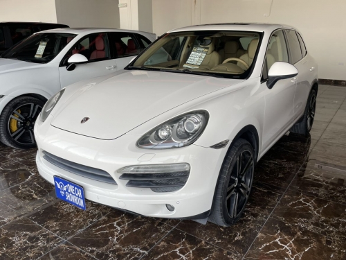 Porsche Cayenne S  2011