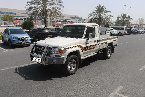 Toyota Land Cruiser LX