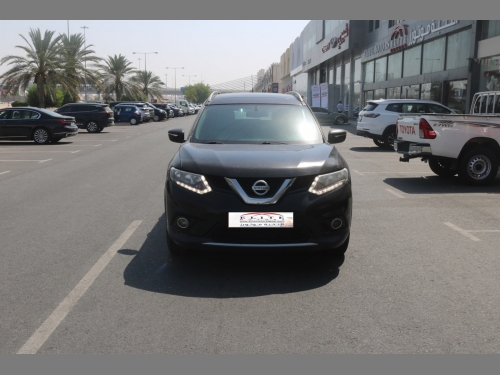 Nissan X-Trail SV