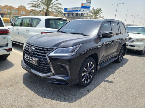 Lexus LX 570 S Black Edition