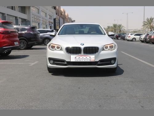 BMW 5-Series 520 i 2016