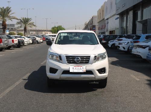 Nissan Navara SE