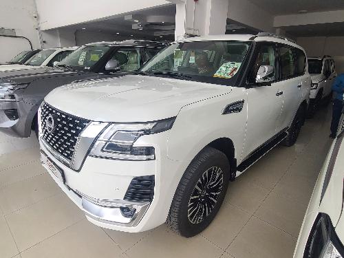 Nissan Patrol  Platinum