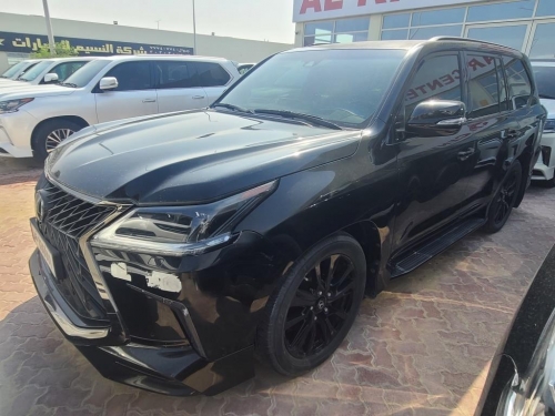 Lexus LX 570 S Black Edition