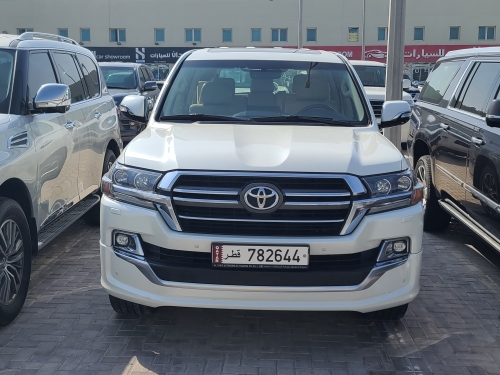 Toyota Land Cruiser GXR Grand Touring