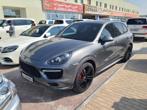 Porsche Cayenne GTS 2014