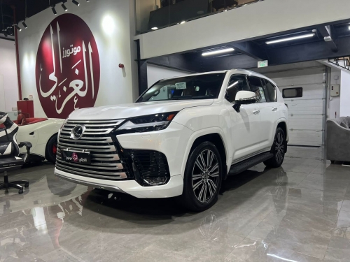 Lexus LX 600... 2022