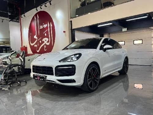 Porsche Cayenne GTS 2022