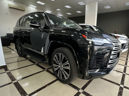 Lexus LX 600