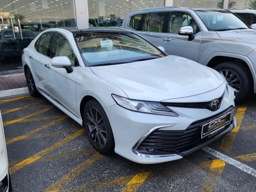 Toyota Camry  2024