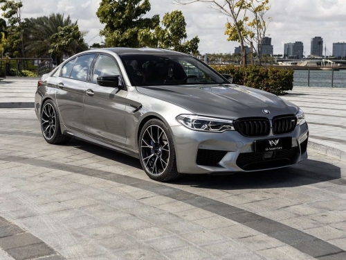 BMW M-Series 5... 2020