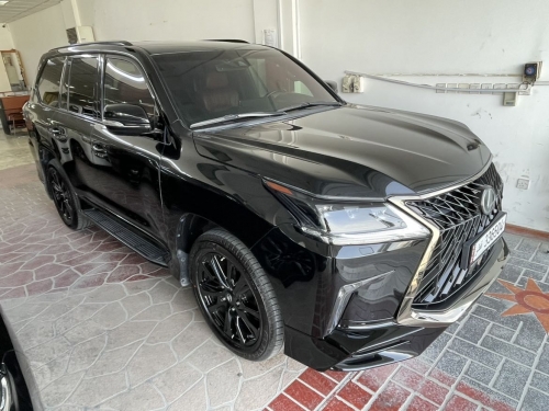 Lexus LX 570 S Black Edition