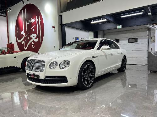 بنتلي Flying spur 