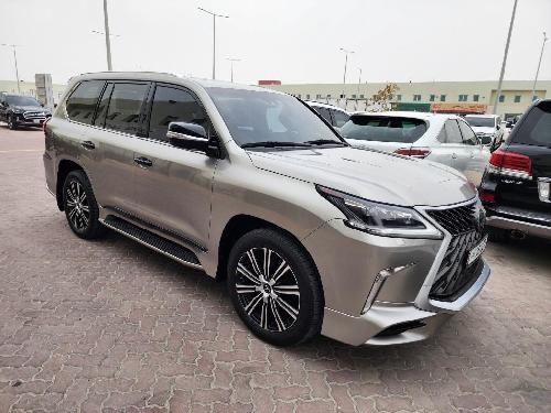 Lexus LX 570 S