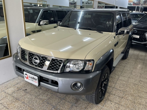 Nissan Patrol Super Safari