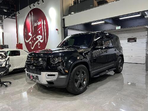 لاند روفر Defender ١١٠ اتش اس اي 