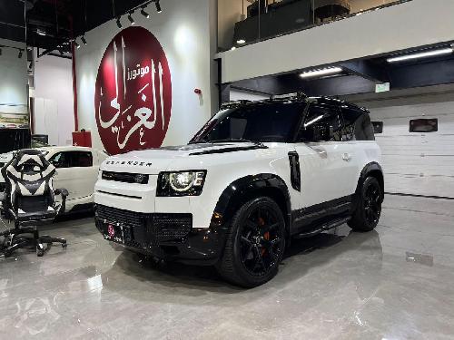 لاند روفر Defender 90