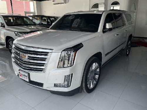 كاديلاك إسكاليد XL