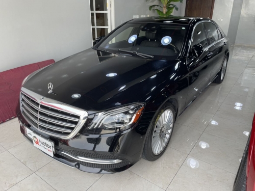 Mercedes-Benz... 2018