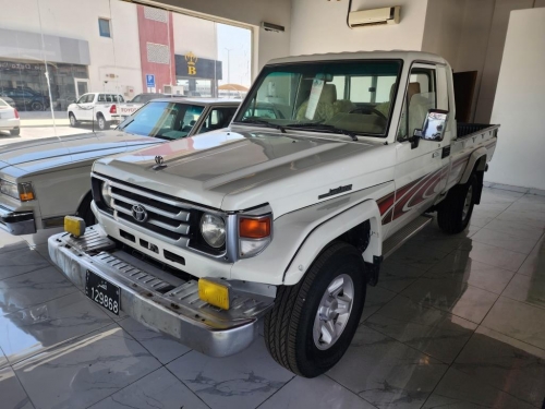 Toyota LX   2006