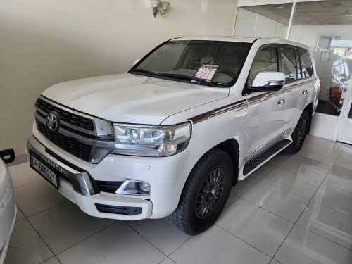 Toyota Land... 2018