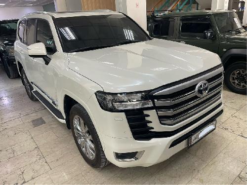 Toyota Land Cruiser GXR Twin Turbo