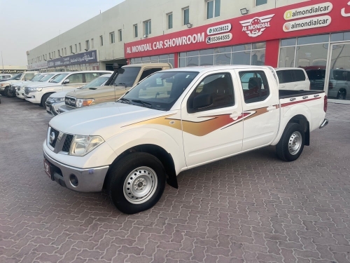 نيسان نافارا  2014