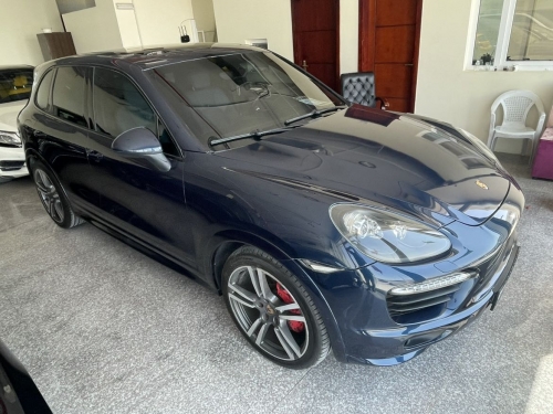 Porsche Cayenne GTS 2013