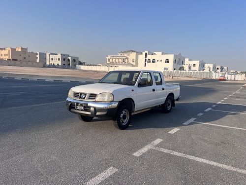 نيسان بيك أب  2012