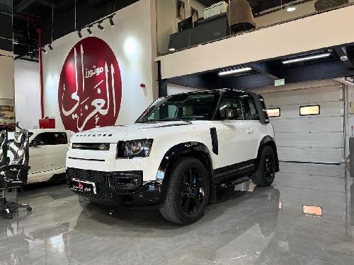 لاند روفر Defender 90